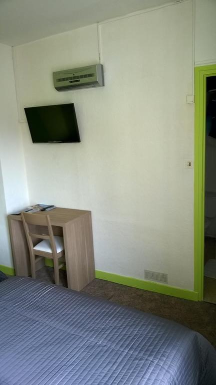 Hotel Des Voyageurs Vorey Room photo