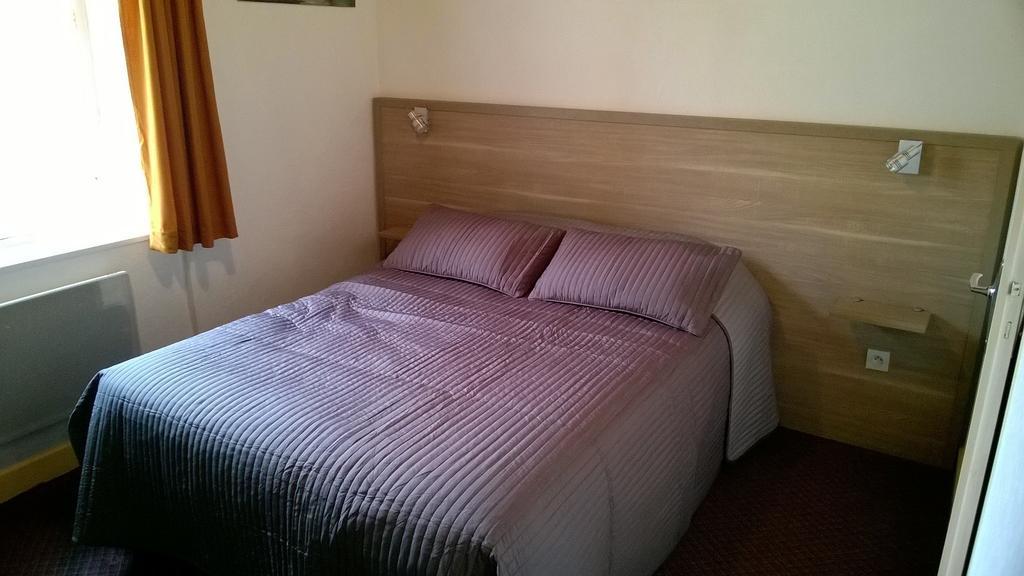 Hotel Des Voyageurs Vorey Room photo